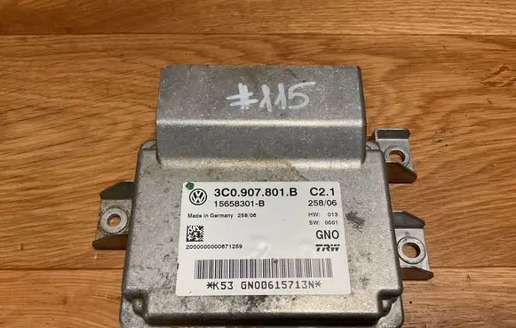 Volkswagen PASSAT B6 Hand brake control module 3C0907801B 15658301B