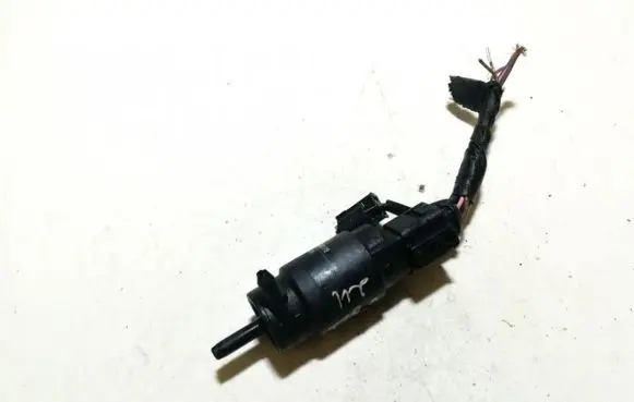 Mercedes-Benz C W203 Windscreen/windshield washer pump 3090179