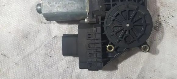 Audi A3 S3 8P Rear door window regulator motor 0130821773