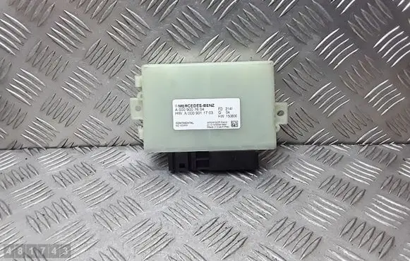 Mercedes-Benz Sprinter W907 W910 Engine control unit/module a0009007604