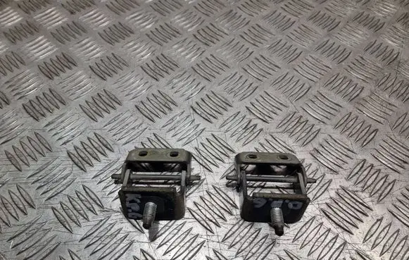 Ford Fiesta Tailgate/trunk/boot hinge EGFGB 2908