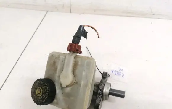 Volvo S80 Master brake cylinder 9485183