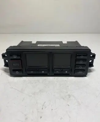 Audi A4 S4 B5 8D Climate control unit 8L0820043D 5HB00760804