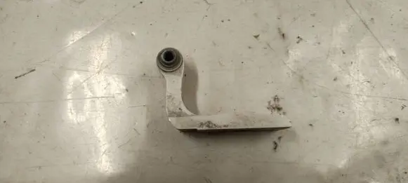 BMW 3 G20 G21 Rear door lower hinge 7246063