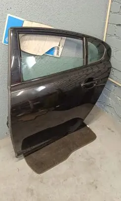 Jaguar XF X250 Rear door