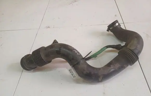 Intercooler hose/pipe