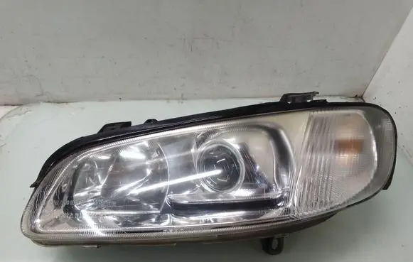 Opel Omega B2 Headlight/headlamp E411088