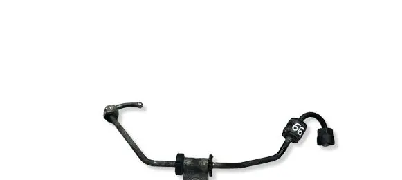 KIA Sportage Fuel injector supply line/pipe 
