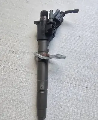 Volvo V60 Fuel injector 31272690 101106 0445116016