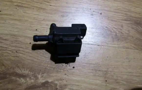 Volvo S80 Turbo solenoid valve 9125243 98t280