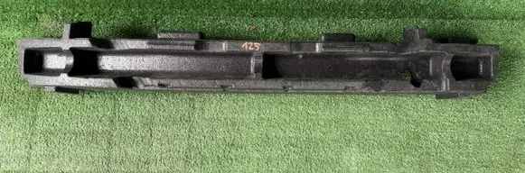 Nissan Qashqai Front bumper foam support bar 