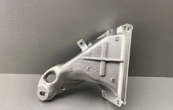BMW 3 E46 Engine mounting bracket 1094694 22111094694