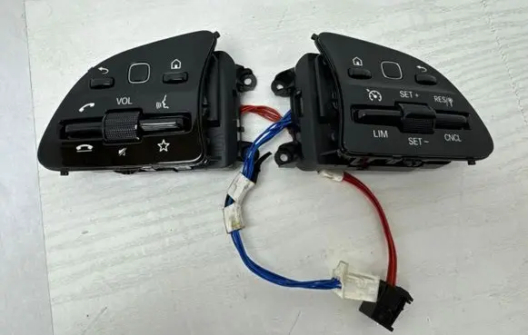 Mercedes-Benz Sprinter W907 W910 Steering wheel buttons/switches A0999053504 9J32 24058C0978