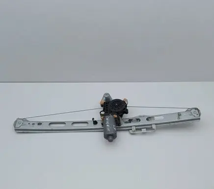 Mercedes-Benz A W168 Front door window regulator with motor 0130821673
