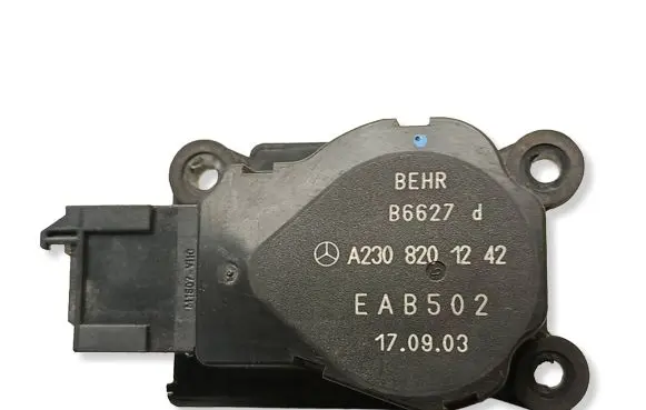 Mercedes-Benz CLK A209 C209 Air flap motor/actuator A2308201242 B6627 EAB502