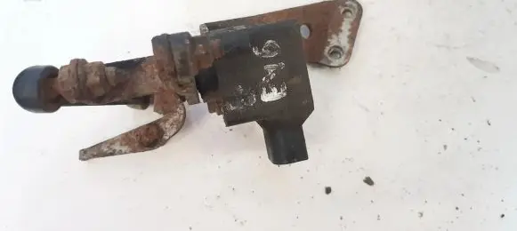 BMW X5 E53 Front height sensor lever 1093698