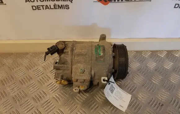 Volkswagen Golf Plus Air conditioning (A/C) compressor (pump) 8676F 1K0820803Q