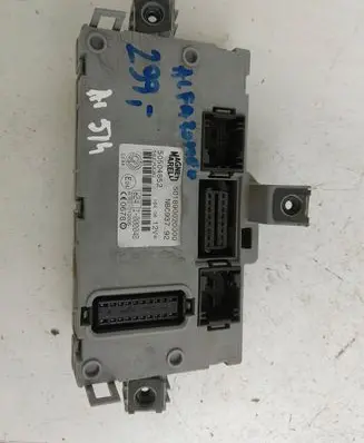 Alfa Romeo 147 Fuse module 50504852