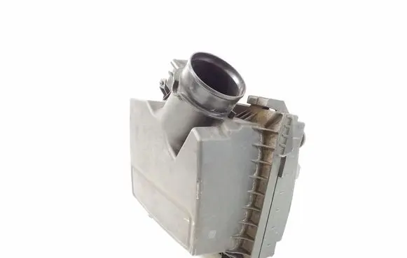 Ford Mondeo MK V Air filter box DS739661KA