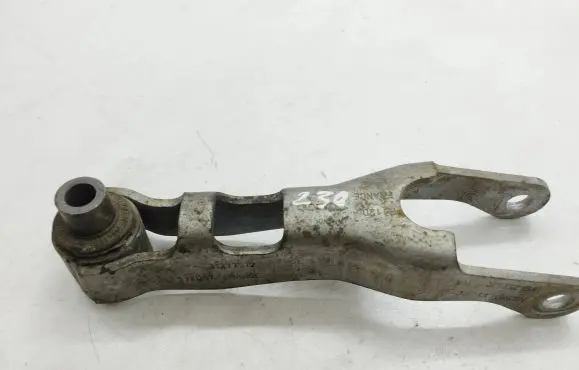 Volvo V40 Engine mounting bracket 31277572