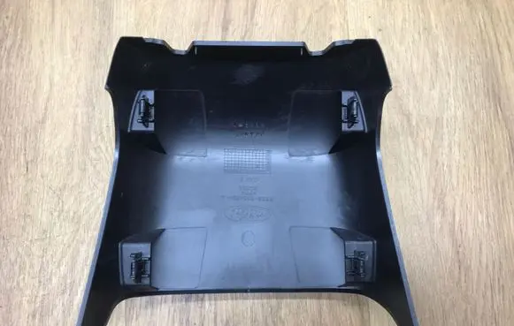 Steering wheel column trim