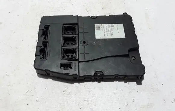 Renault Megane II Other control units/modules 8200525387