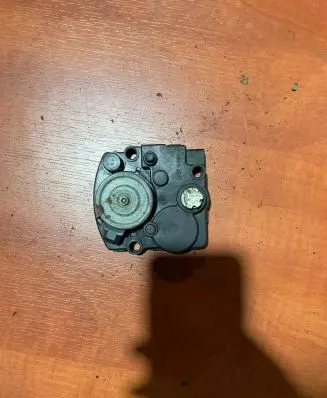 Lexus RX 450H Headlight level adjustment motor 8566330010 8651000850 3700079075