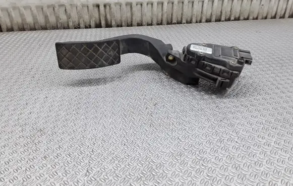 Audi A6 S6 C5 4B Accelerator throttle pedal 8D1721523