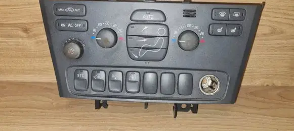 Volvo V70 Climate control unit 9452368