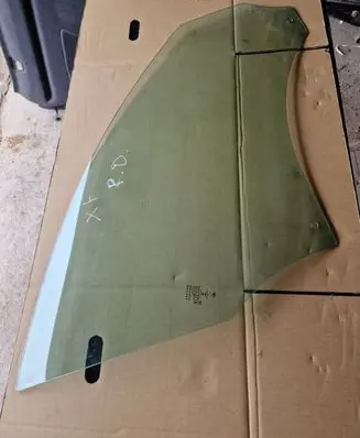 Jaguar XF Front door window glass four-door 43R001605