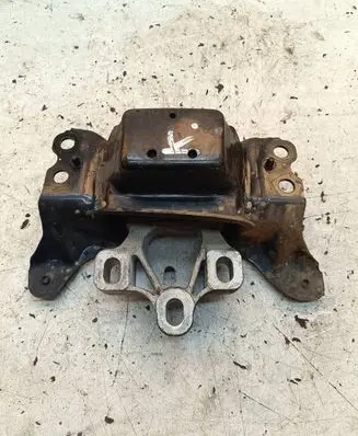 Audi A3 S3 8V Engine mount bracket 5Q0199555AD 30112015