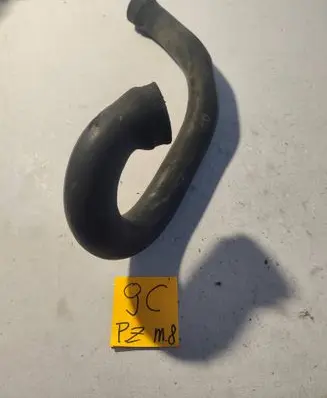 Audi 80 90 B3 Intercooler hose/pipe 284772