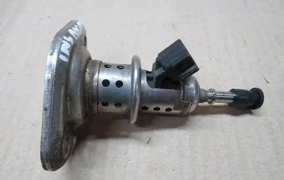 Opel Insignia A AdBlue injector G117A00954 55485888