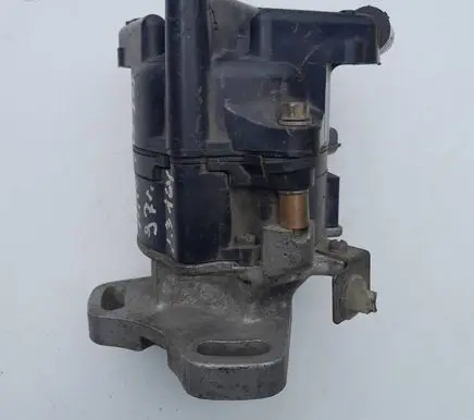 Mazda 323 F Spark distributor T2T60671