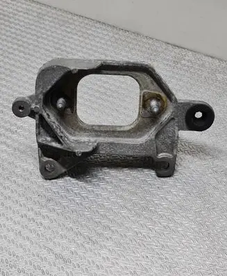 Nissan Qashqai Gearbox mounting bracket 112221641R