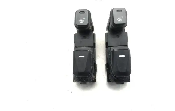 Hyundai ix35 Electric window control switch 3835211310