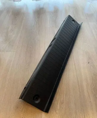Mercedes-Benz S AMG W221 Trunk/boot sill cover protection A2216900041 A2216900441 2216900041