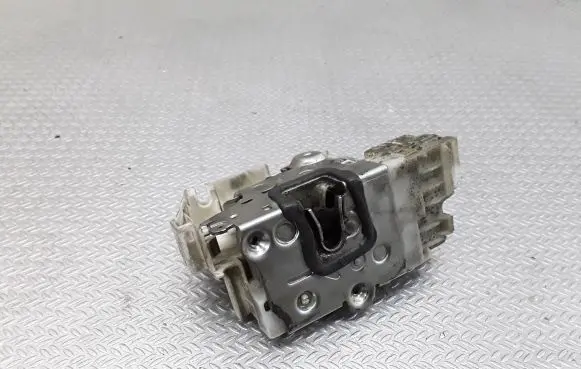 Mercedes-Benz GL X164 Front door lock
