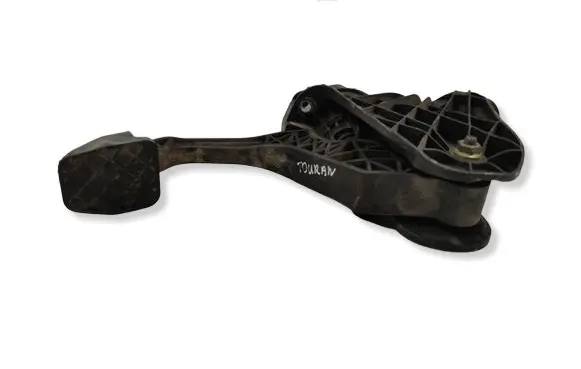 Volkswagen Touran I Clutch pedal 1T1721059BH