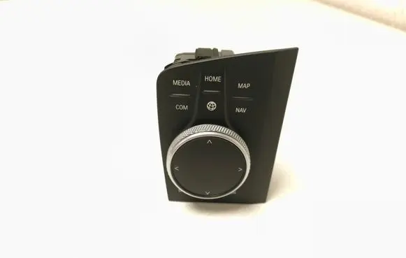Multifunctional control switch/knob