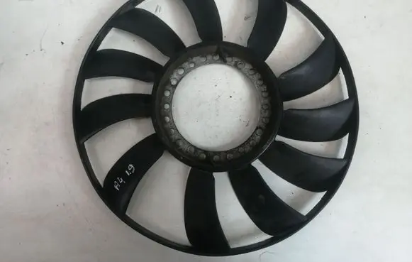 Audi A4 S4 B5 8D Fan impeller 058121301B