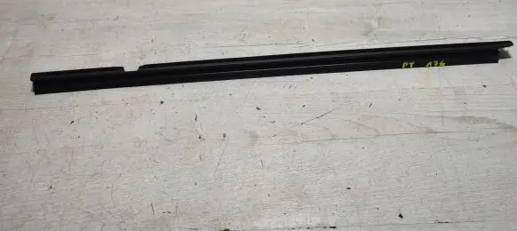 Mercedes-Benz A W176 Rubber seal rear door window/glass A1767351400