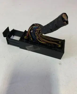 BMW 3 E46 ABS module connector plug 6901352