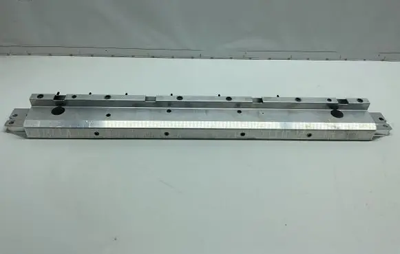 Land Rover Discovery Sport Front bumper support beam K8D28A297AD