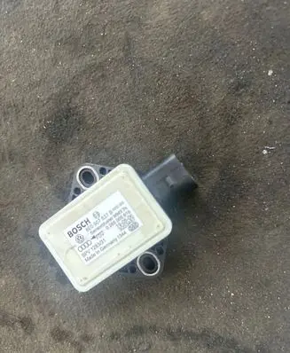 Audi A6 S6 C6 4F ESP acceleration yaw rate sensor 8E0907637B 0265005618