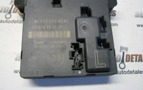 Mercedes-Benz E W211 Door control unit/module 2118704026