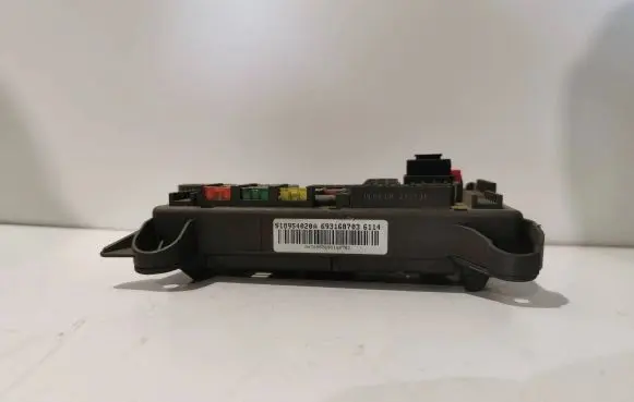BMW X5 E70 Fuse module 518954020A 693168703 043895769J16873