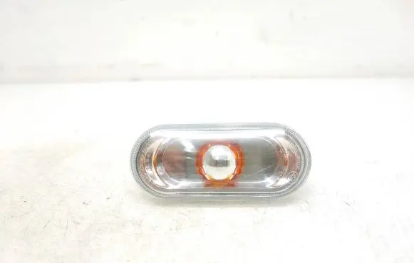 Volkswagen Caddy Front fender indicator light 2K0949117A 0215655