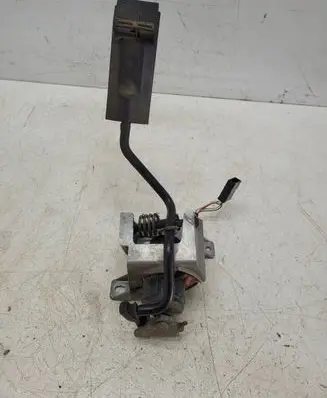 Audi A6 S6 C4 4A Accelerator throttle pedal 4A1721653A