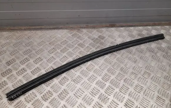 Audi Q5 SQ5 Rubber seal front door window/glass 80A837479